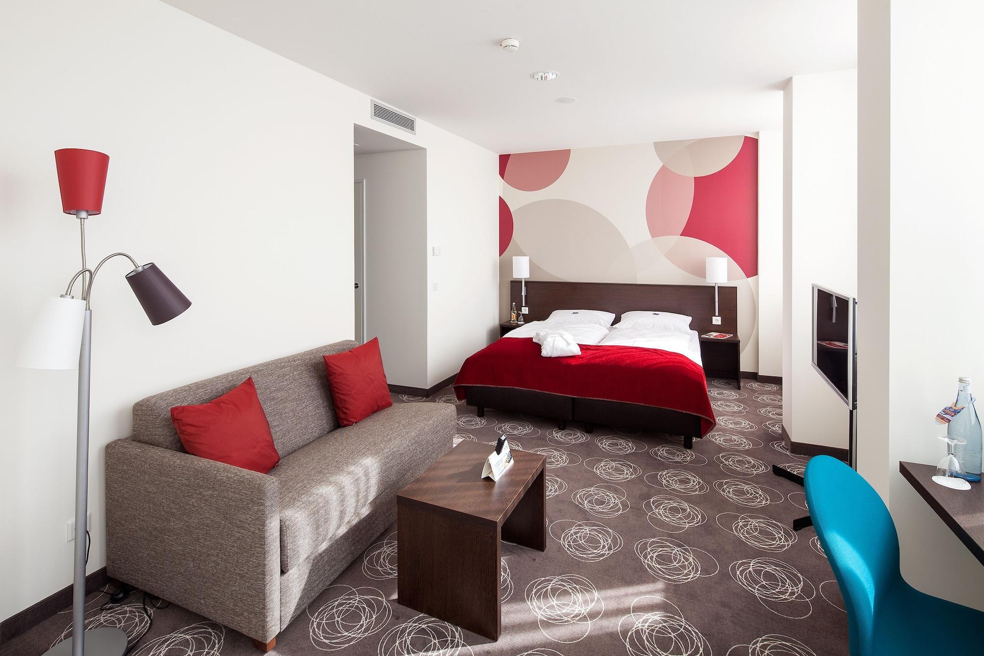 Webers - Das Hotel Im Ruhrturm Эссен Экстерьер фото