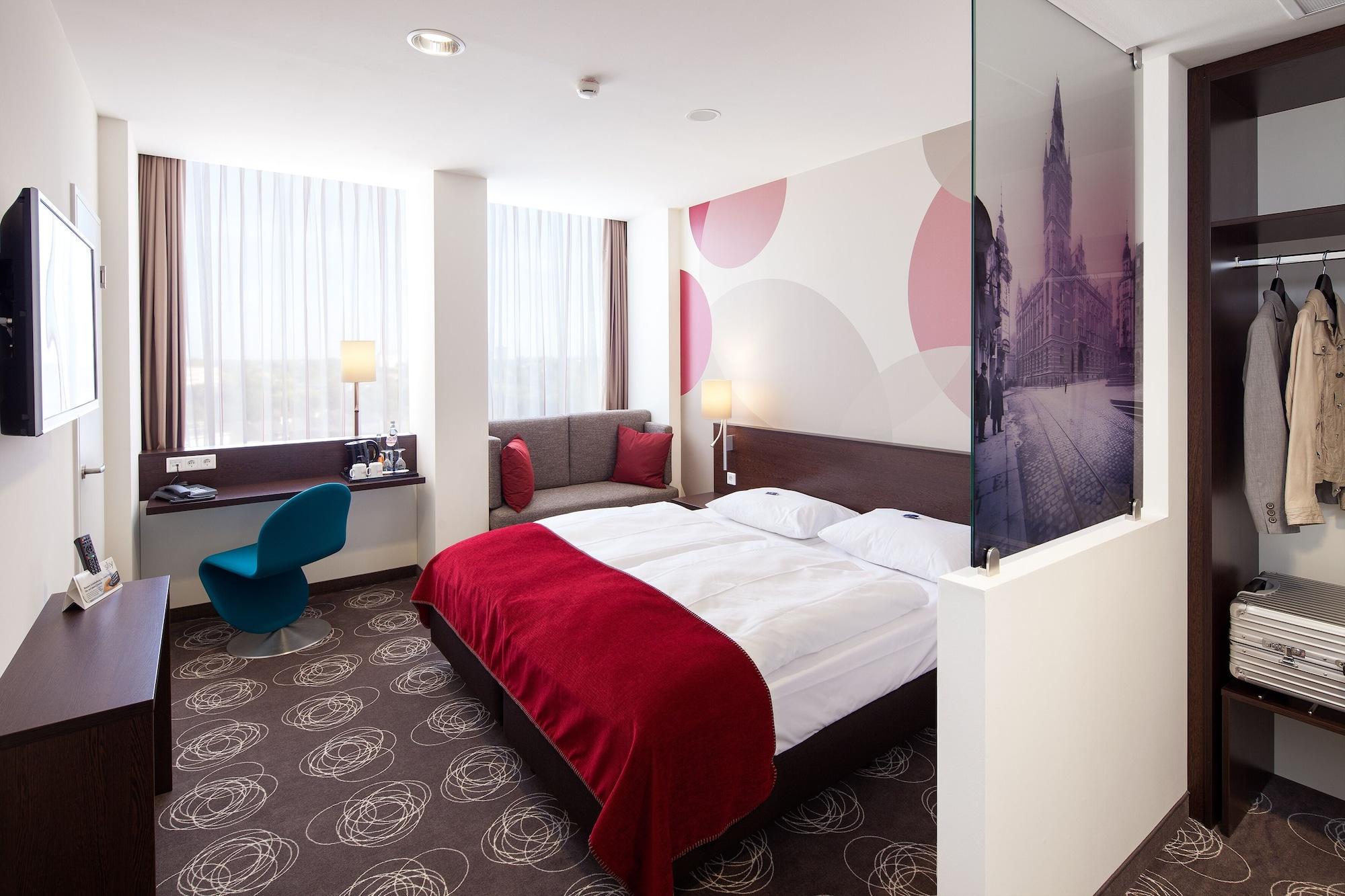 Webers - Das Hotel Im Ruhrturm Эссен Экстерьер фото